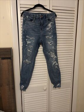 American Eagle Outfitters Distressed Light Blue Skinny Jeans